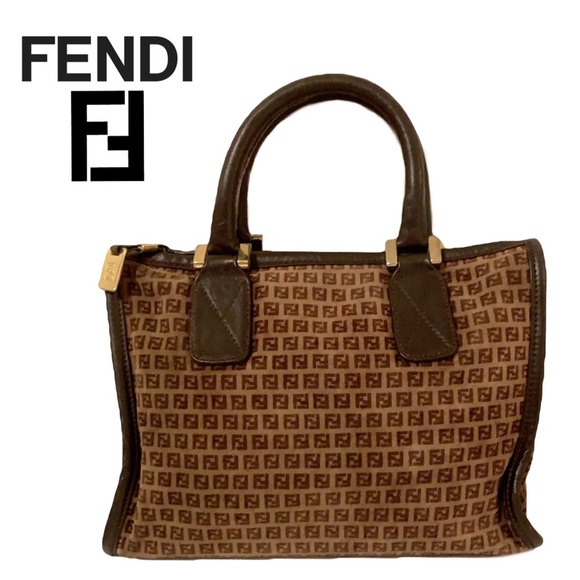 🔴SOLD🔴 FENDI BAG - Picture 2 of 7